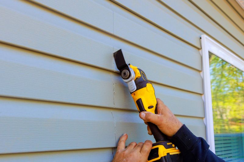 Vinyl Siding Repair - Expert Service - Image 2